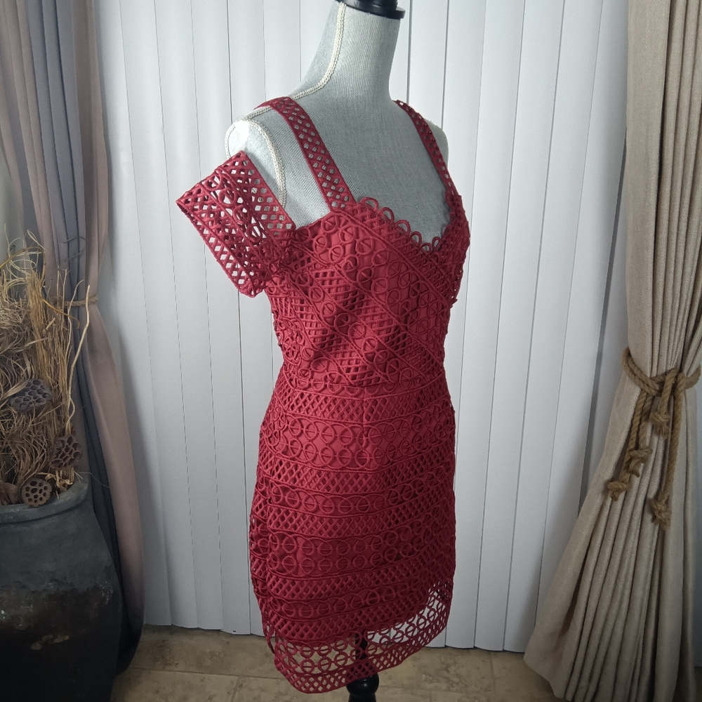 Saylor Womens Dress. - Picture 2 of 14